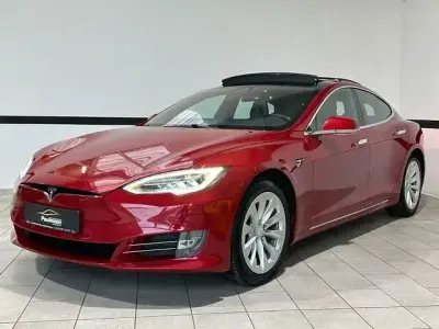 Gebraucht Tesla Model S 293 kW (399 PS) 2018 Rot Kleinwagen