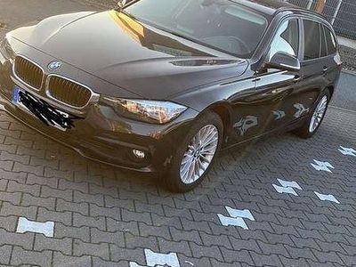 Braun Gebraucht 2017 BMW 318 Advantage Kombi | 13.400 € (Fairer Preis)