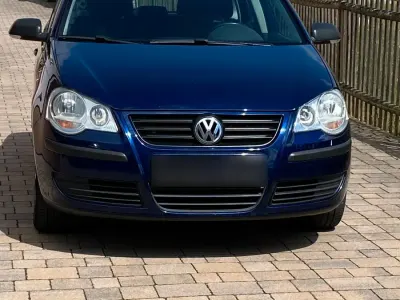 Gebraucht VW Polo 64 PS (47 kW) 2006 Blau Kleinwagen