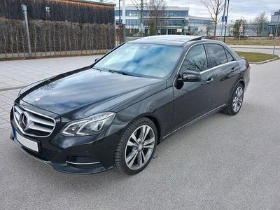 Gebraucht Mercedes E220 Avantgarde 170 PS (125 kW) 2015 Schwarz Limousine