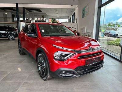 Rot Gebraucht 2023 Citroën e-C4 Shine Limousine | 29.800 €