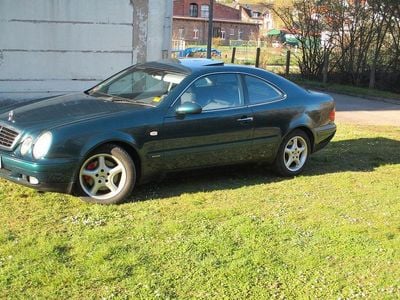 Usata Mercedes CLK320 Elegance 218 CV (160 kW) 1997 Verde Coupé