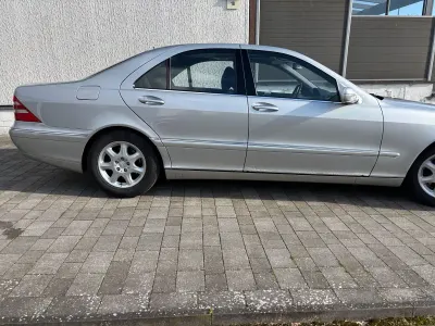 Używany Mercedes S430 279 KM (205 kW) 1999 Srebrny Sedan/Limuzyna