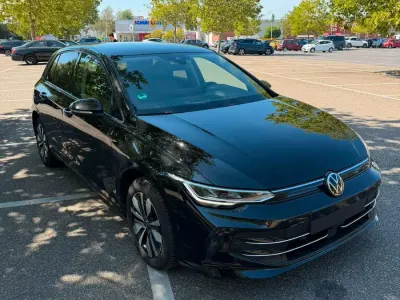 Gebraucht VW Golf VIII Goal 150 PS (110 kW) 2025 Schwarz Kleinwagen