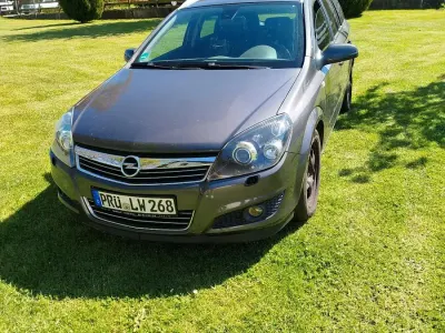 Gebraucht Opel Astra 116 PS (85 kW) 2010 Kombi