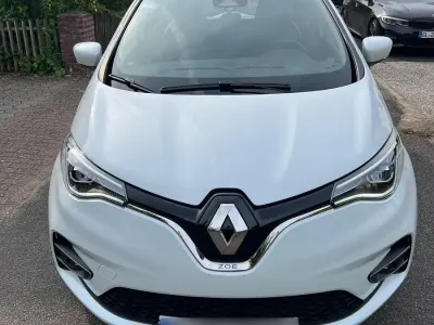 Gebraucht Renault Zoe 50 kW (69 PS) 2020 Weiß Kleinwagen