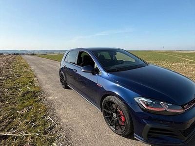 Gebraucht VW Golf VII GTI 245 PS (180 kW) 2018 Blau Limousine