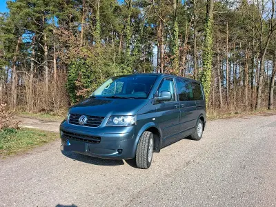 Gebraucht VW Multivan 174 PS (127 kW) 2008 Grau Van / Kleinbus