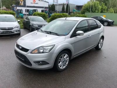 Gebraucht Ford Focus Sport 116 PS (85 kW) 2009 Silber Limousine