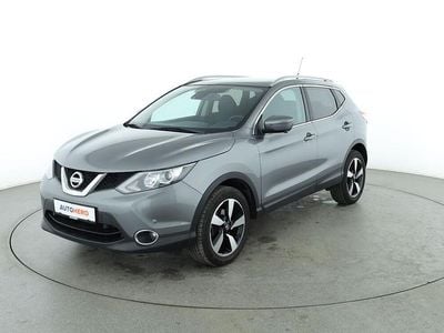 Grau Gebraucht 2017 Nissan Qashqai N-Connecta SUV | 13.150 € (Fairer Preis)