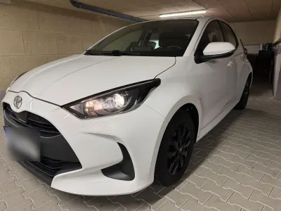 Gebraucht Toyota Yaris Comfort 72 PS (52 kW) 2021 Weiß Kleinwagen