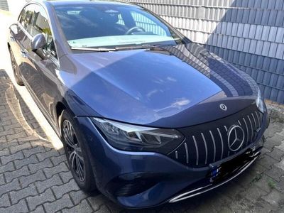 Mercedes EQE300