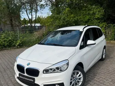 Gebraucht BMW 218 Gran Tourer Advantage 150 PS (110 kW) 2016 Weiß Van / Kleinbus