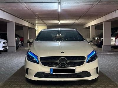Usata Mercedes A180 122 CV (89 kW) 2017 Bianco Berlina