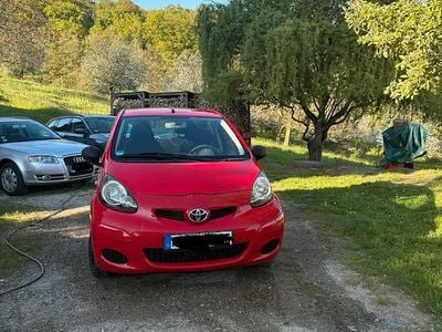Usata Toyota Aygo 69 CV (50 kW) 2011 Rosso Utilitaria