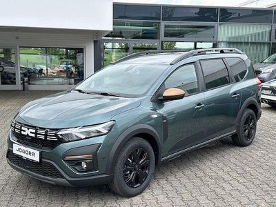 Neu Dacia Jogger Extreme 94 PS (69 kW) 2025 Grün Van / Kleinbus