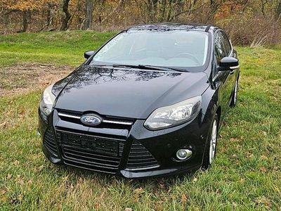 Gebraucht Ford Focus 101 PS (74 kW) 2012 Schwarz Limousine