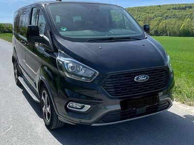 Second-hand Ford Tourneo Custom 170 CP (125 kW) 2023 Negru Van