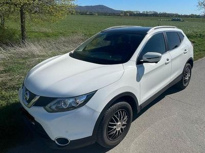 Gebraucht Nissan Qashqai N-Vision 116 PS (85 kW) 2016 Weiß SUV
