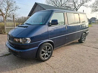 Gebraucht VW Multivan 101 PS (74 kW) 1998 Blau Van / Kleinbus