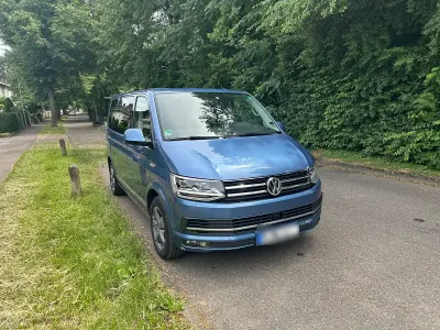 Gebraucht VW Multivan 204 PS (150 kW) 2016 Blau Van / Kleinbus