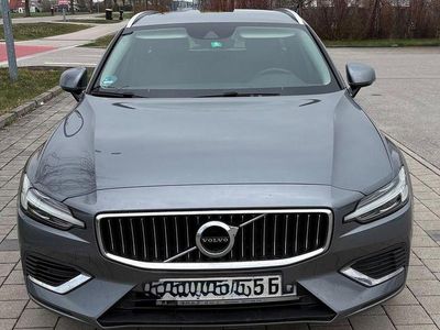 Gebraucht Volvo V60 Inscription 341 PS (250 kW) 2020 Grau Kombi