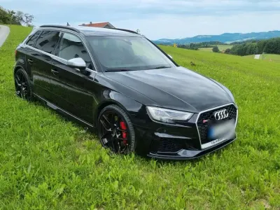 Gebraucht Audi RS3 Sportback Advanced 400 PS (294 kW) 2018 Schwarz Kleinwagen