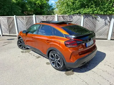 Gebraucht Citroën e-C4 Shine 100 kW (136 PS) 2021 Orange Limousine