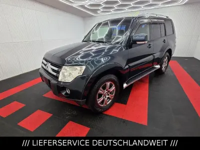 Gebraucht Mitsubishi Pajero Intense 170 PS (125 kW) 2007 Grün SUV