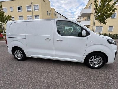 Second-hand Opel Vivaro 102 CP (75 kW) 2020 Alb Monovolum