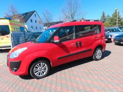 Gebraucht Fiat Doblò Dynamic 95 PS (69 kW) 2010 Rot Van / Kleinbus