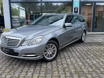 Gebraucht Mercedes E200 136 PS (100 kW) 2012 Silber Kombi