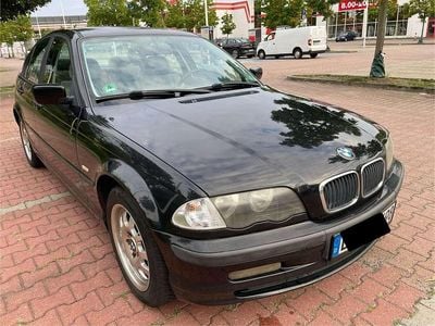 BMW 318