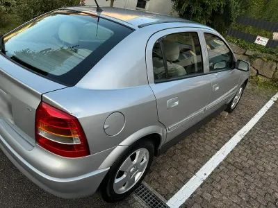 Gebraucht Opel Astra 101 PS (74 kW) 2003 Grau Limousine