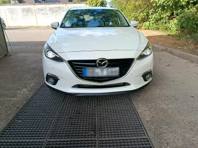 Gebraucht Mazda 3 150 PS (110 kW) 2016 Weiß Limousine