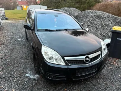 Gebraucht Opel Vectra 140 PS (102 kW) 2007 Schwarz Kombi