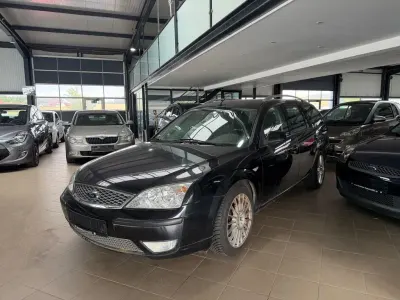 Gebraucht Ford Mondeo Ghia 125 PS (91 kW) 2007 Schwarz Limousine