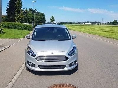 Gebraucht Ford S-MAX Business Edition 150 PS (110 kW) 2019 Silber Van / Kleinbus