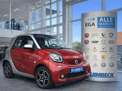 Używany Smart ForTwo Electric Drive Exclusive 60 kW (82 KM) 2024 Czerwony Kabriolet
