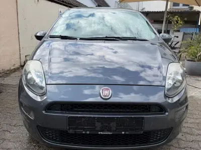 Gebraucht Fiat Punto Pop 69 PS (50 kW) 2012 Grau Kleinwagen