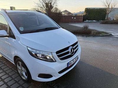 Gebraucht Mercedes V250 Edition 190 PS (139 kW) 2016 Weiß Van / Kleinbus