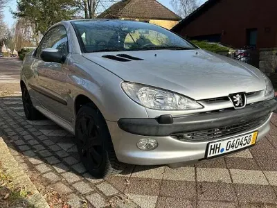 Gebraucht Peugeot 206 CC 109 PS (80 kW) 2001 Cabrio