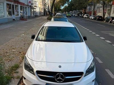 Mercedes CLA200