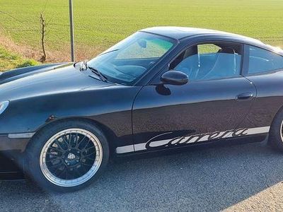 Porsche 911 Carrera