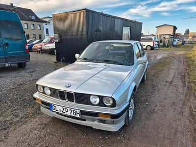 Gebraucht BMW 316 100 PS (73 kW) 1988 Grau Limousine