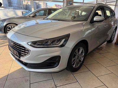 Gebraucht Ford Focus Titanium 120 PS (88 kW) 2022 Silber Kombi
