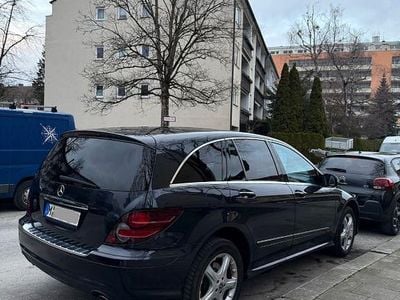 Gebraucht Mercedes R350 272 PS (200 kW) 2009 Blau Van / Kleinbus