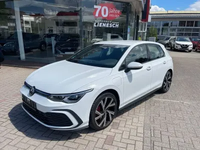 Gebraucht VW Golf VIII GTE 245 PS (180 kW) 2021 Pure white Limousine