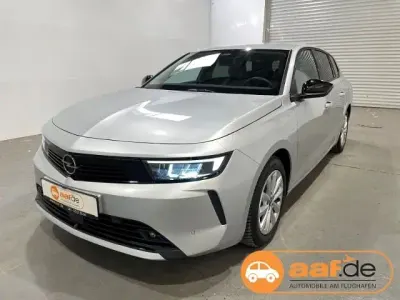 Gebraucht Opel Astra Business Edition 131 PS (96 kW) 2024 Silber Kleinwagen