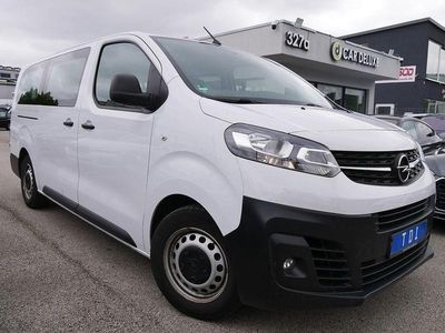 Weiß Gebraucht 2022 Opel Vivaro Van / Kleinbus | 26.999 €